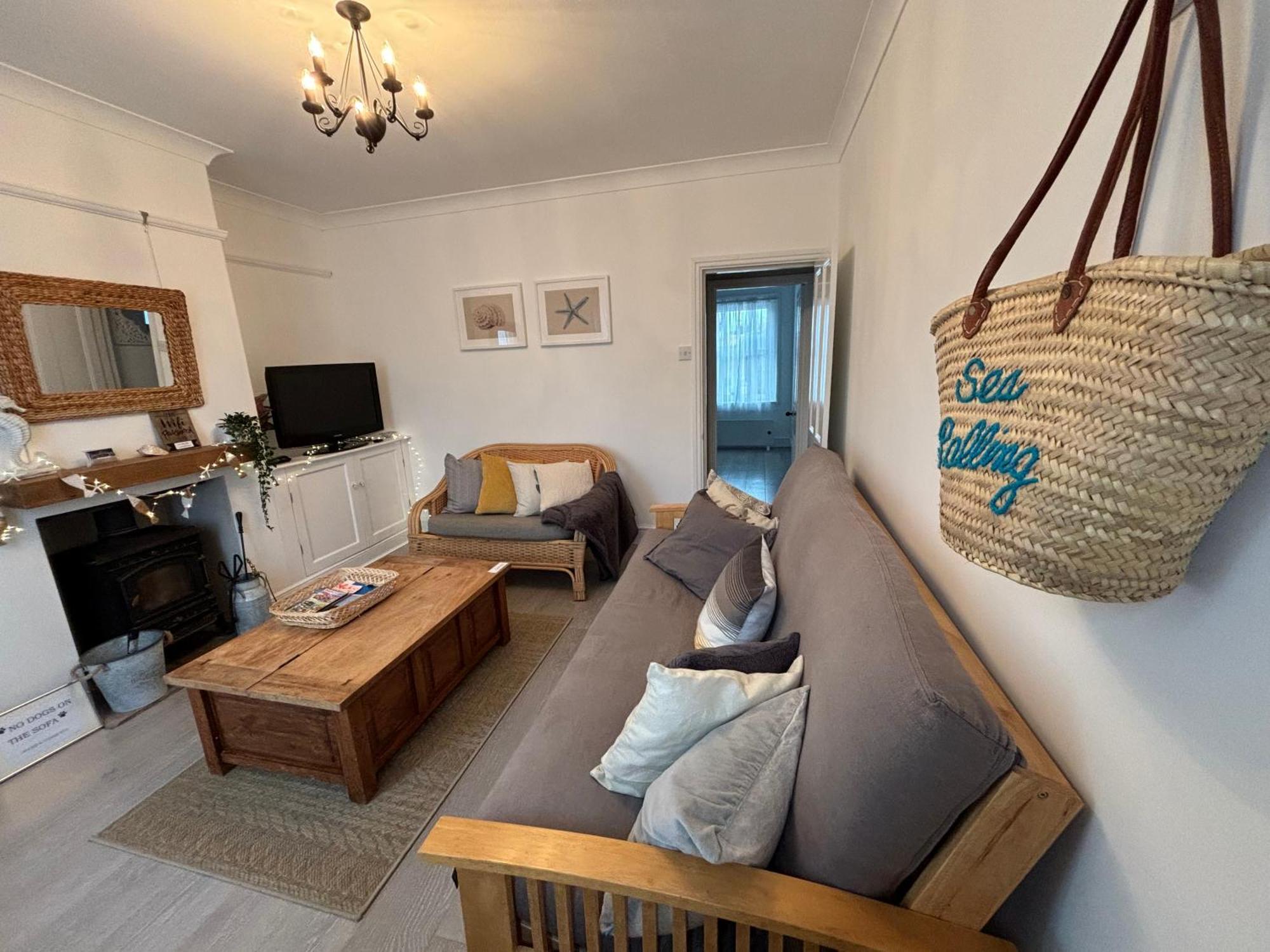 Вилла Coastal Terrace Dogs Welcome Optional Hot Tub Sea Palling Экстерьер фото